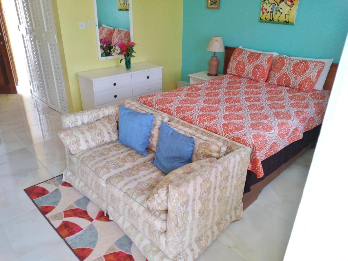 Seacastles By The Beach/Pool Montego Bay Ngoại thất bức ảnh