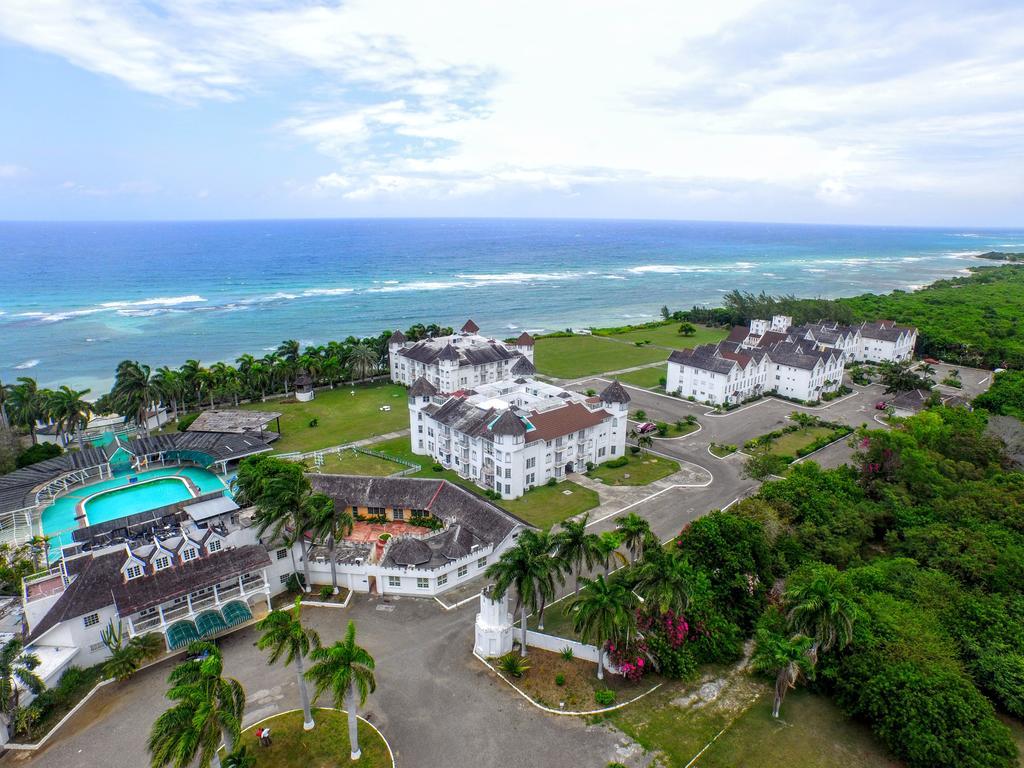 Seacastles By The Beach/Pool Montego Bay Ngoại thất bức ảnh