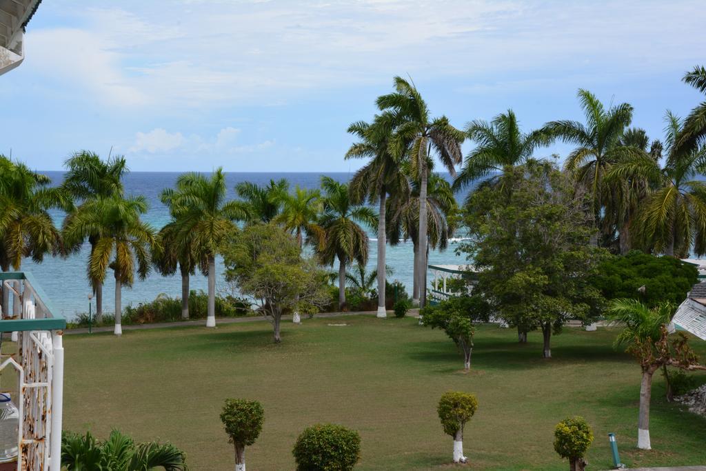 Seacastles By The Beach/Pool Montego Bay Ngoại thất bức ảnh