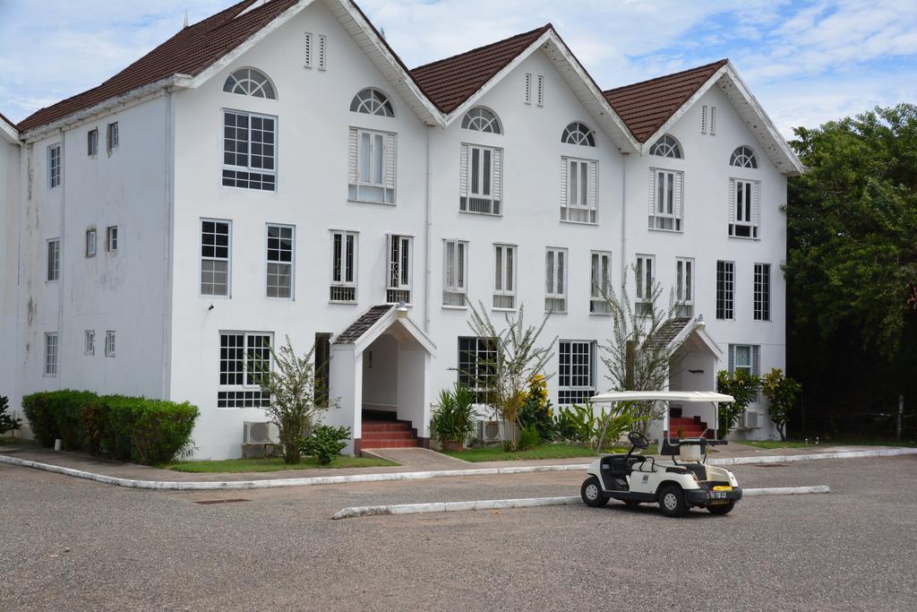 Seacastles By The Beach/Pool Montego Bay Ngoại thất bức ảnh